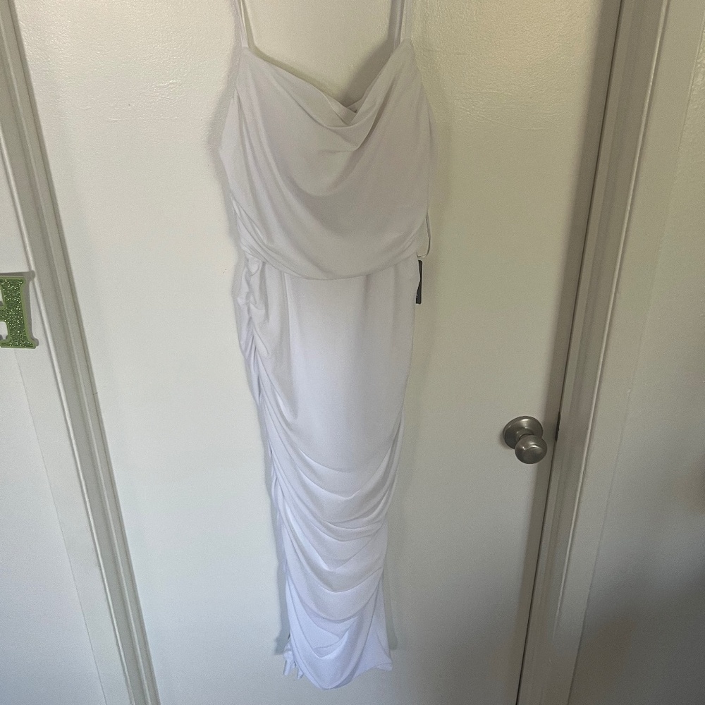 Express/Medium/White